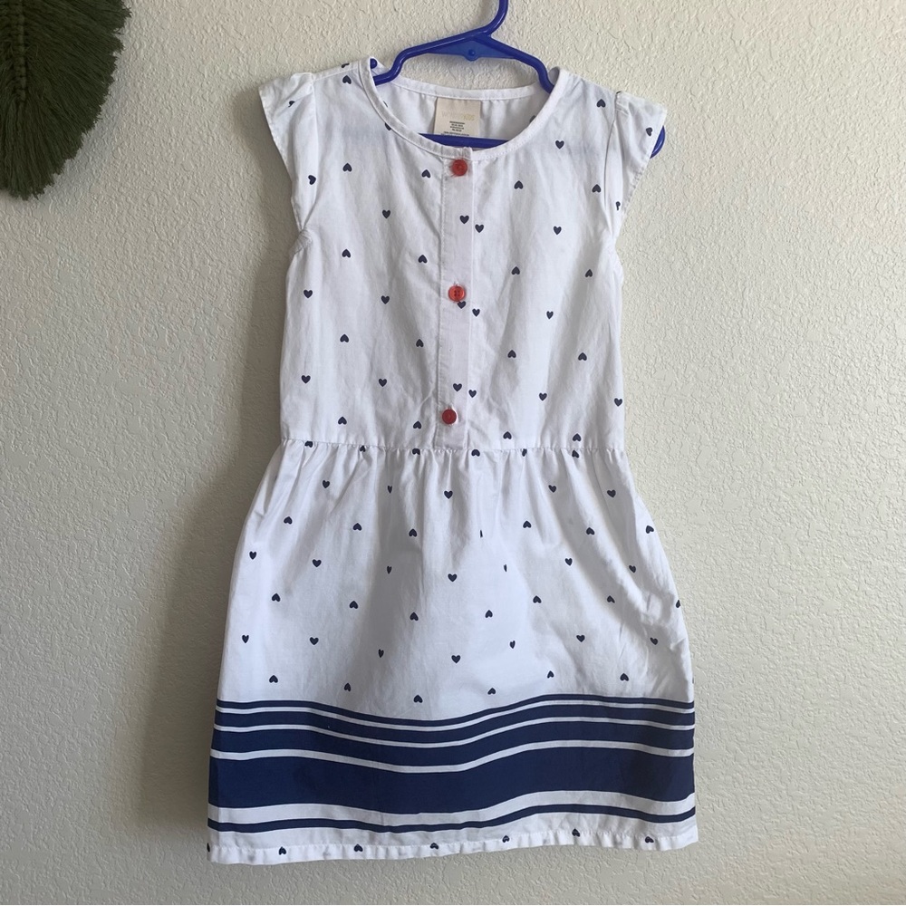 Little girl’s summer dress